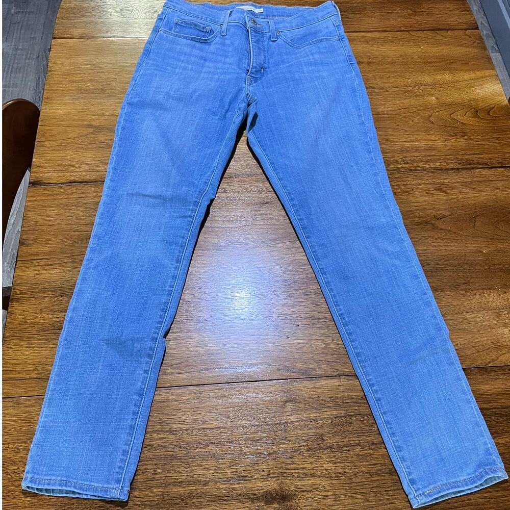 Levi's size 30 311 Shaping Skinny mid rise skinny Leg Blue Denim Jeans